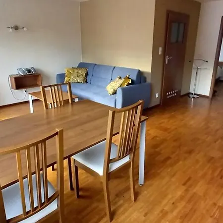 بيت ضيافة Zawoja1560 Przy Aptece زافوية
