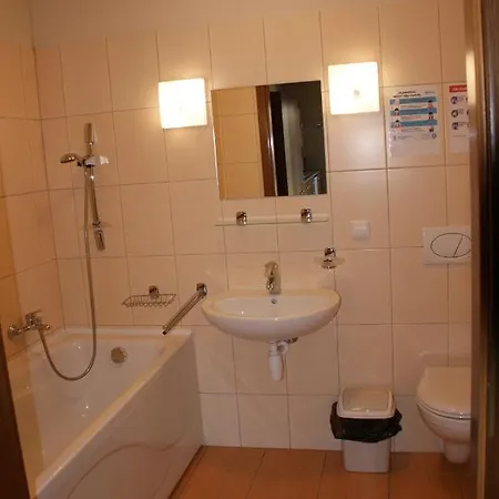 Zawoja1560 Przy Aptece