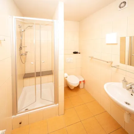 بيت ضيافة Zawoja1560 Przy Aptece زافوية