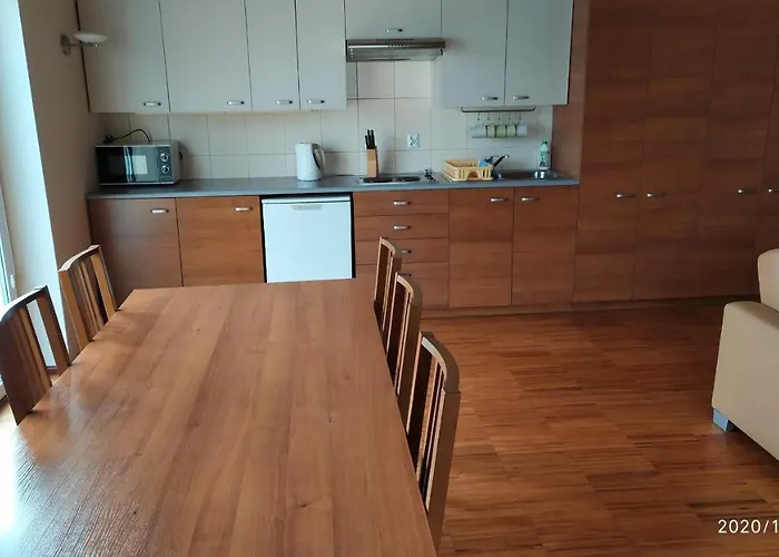 Zawoja1560 Przy Aptece Gæstehus